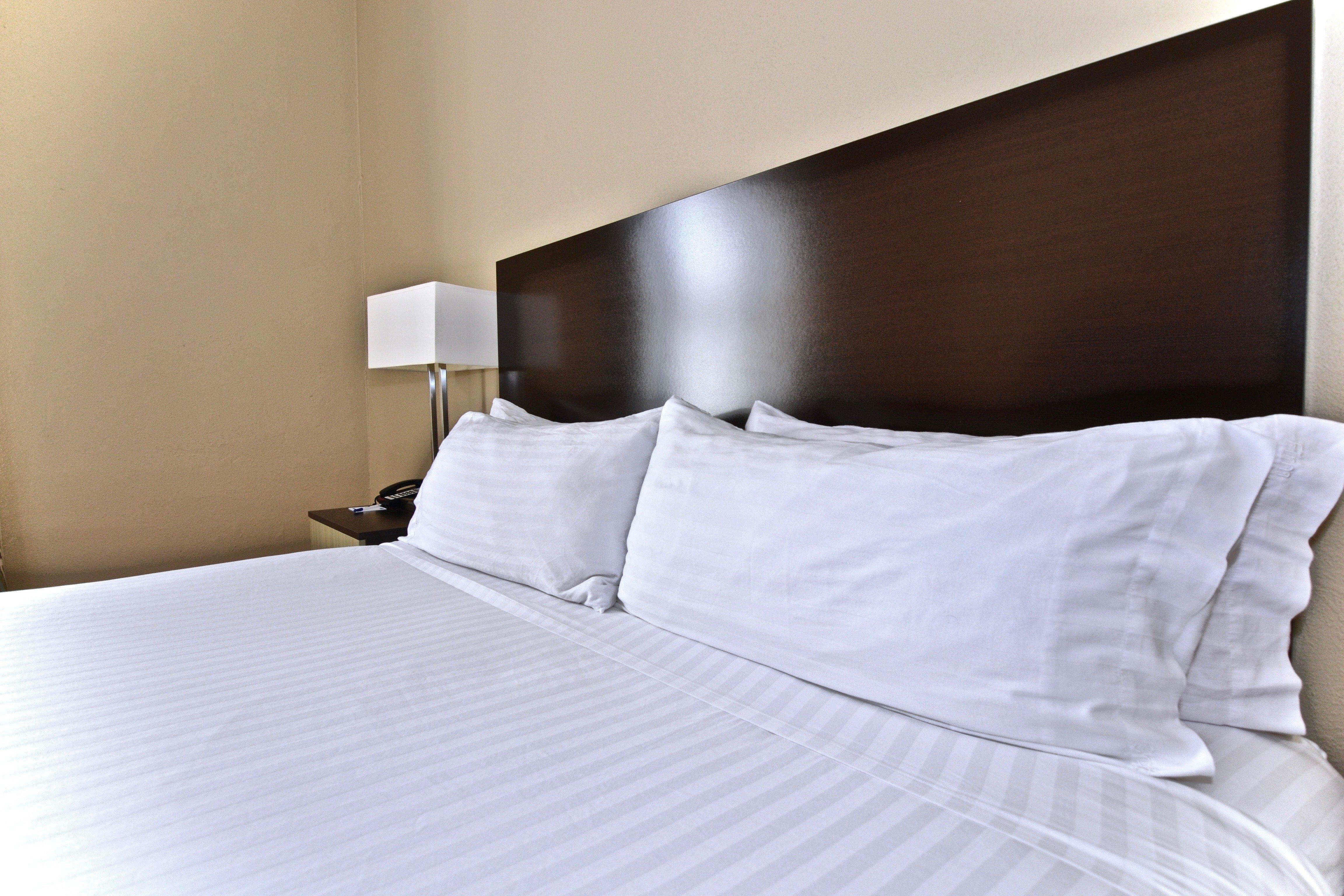 Holiday Inn Express Cleveland Downtown By Ihg Екстер'єр фото