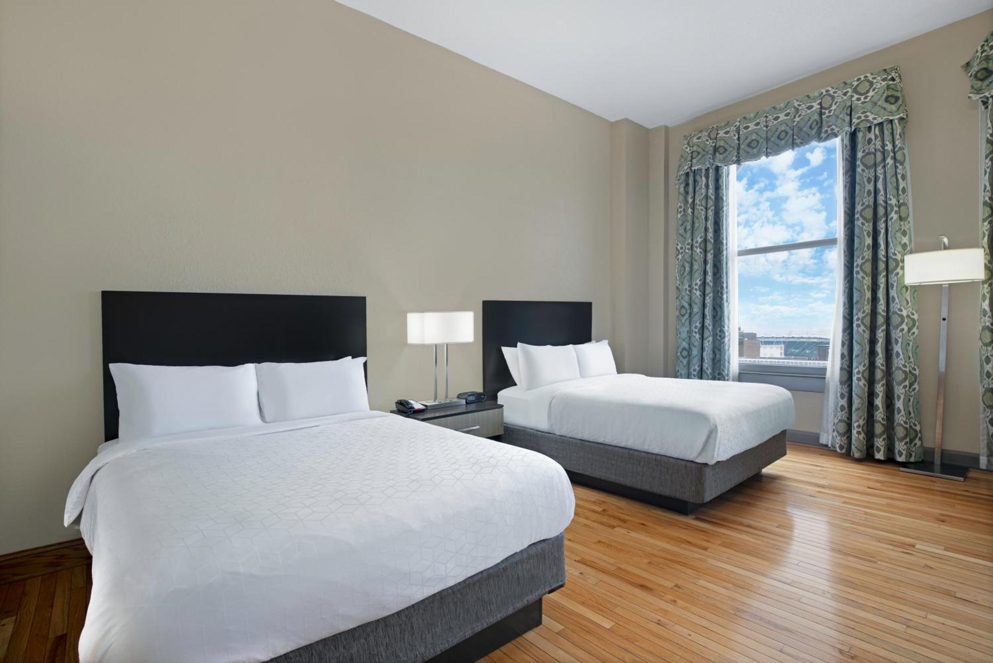 Holiday Inn Express Cleveland Downtown By Ihg Екстер'єр фото