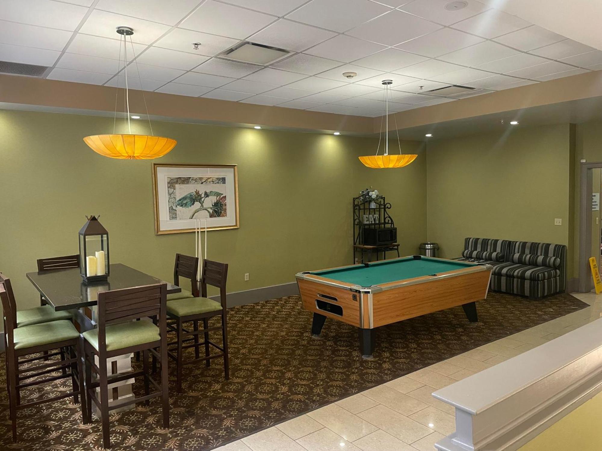 Holiday Inn Express Cleveland Downtown By Ihg Екстер'єр фото